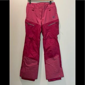 Brand new without tags Mammut Ladies ski pants size 8